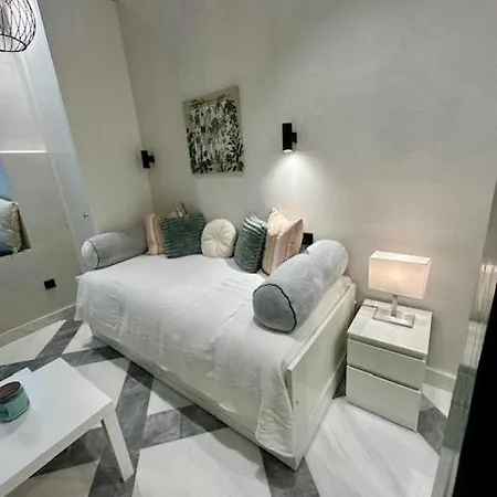 Apartmán Estudio A Estrenar En Huertas *