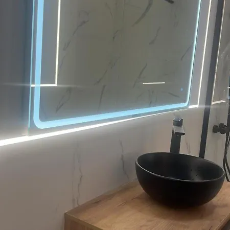 Lope De Haro Apartment Madrid