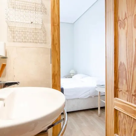 Apartment 1 Bedroom 1 Bathroom Furnished - Chueca - Bright In Downtown Area - Mintystay