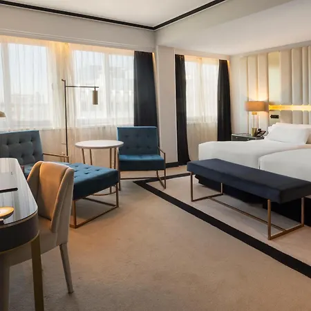 Meliá Castilla Hotel