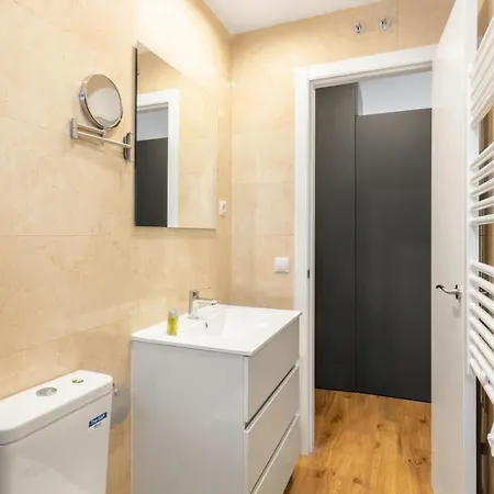 1 Bedroom 1 Bathroom Furnished - Chueca - Modern Functional - Mintystay アパート