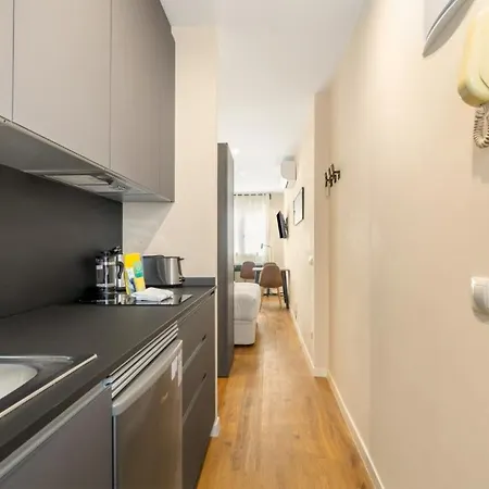 アパート 1 Bedroom 1 Bathroom Furnished - Chueca - Modern Functional - Mintystay マドリード