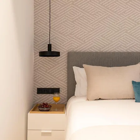 Edmond Vibes Puerta Del Sol Apartment