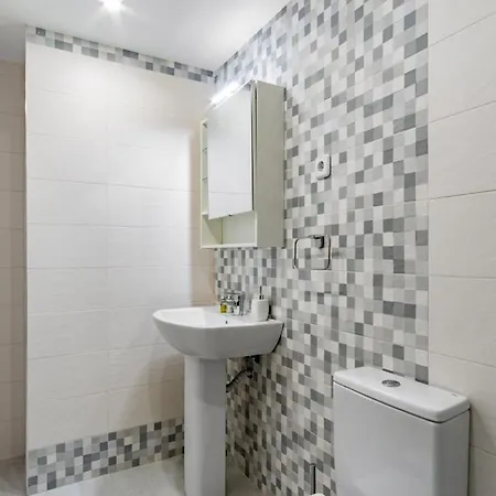 1 Bedroom 1 Bathrooms Furnished - Delicias Atocha - Bright - Mintystay Madrid