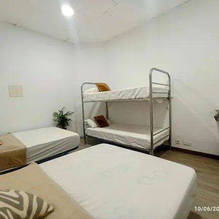 Hostel Alexa Host Vallecas Madrid