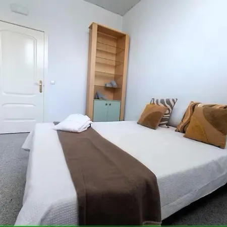 Alexa Host Vallecas Hostel Madrid
