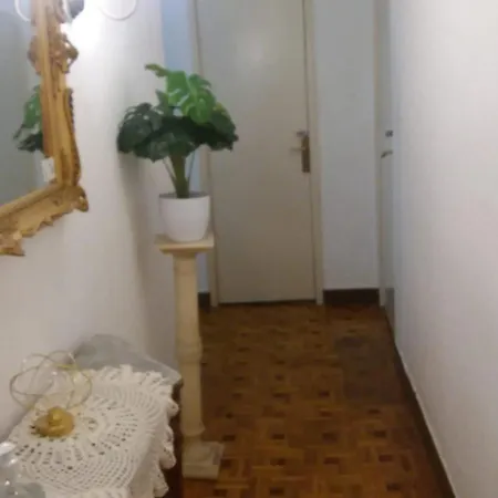 Homestay Centrica En Chamberi Madrid
