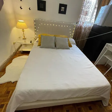 Centrica En Chamberi Homestay