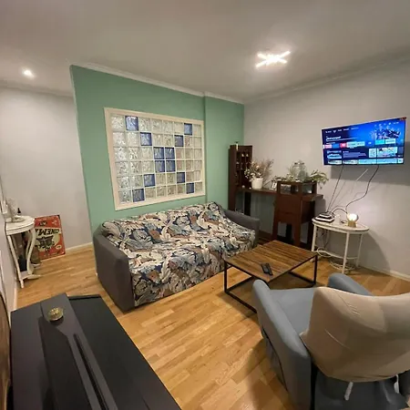 ゲストハウス Cozy Family Apartment *