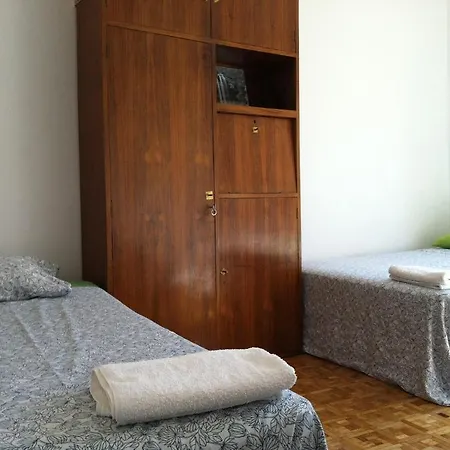 Lezule Guest house Madrid
