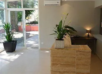 Aravaca Garden מלון
