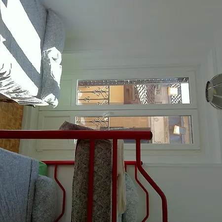 Lezule Guest house Madrid