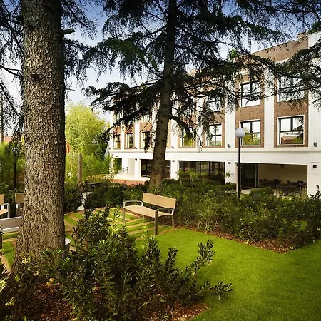 Hotel Jardin Real De Mirasierra *