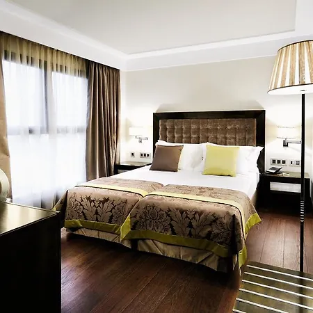 Hotel Jardin Real De Mirasierra
