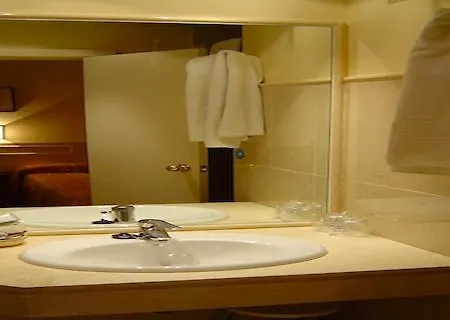 Laris Hotel 3*