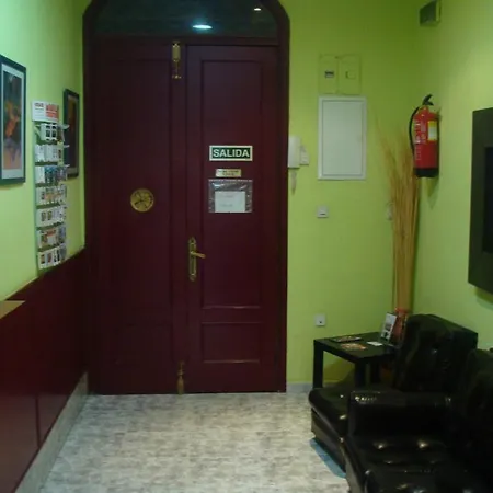Inter Puerta Del Sol Auto Check In Guest house 3*