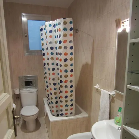 Guest house Bruna Paseo Del Prado 2*