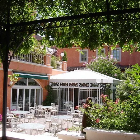 Hotel La Quinta De Cedros