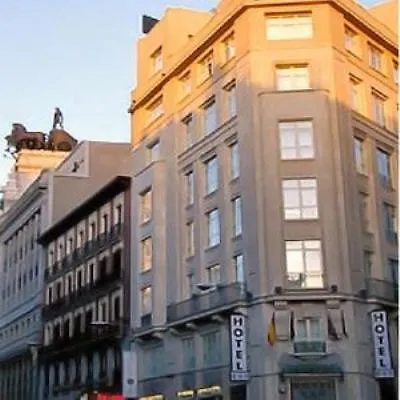 Puerta Del Sol Hotel *