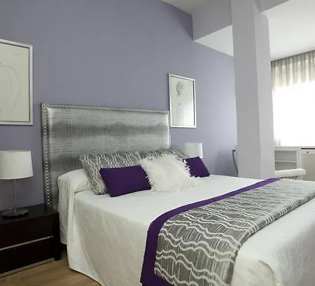 Plaza Apartamento *