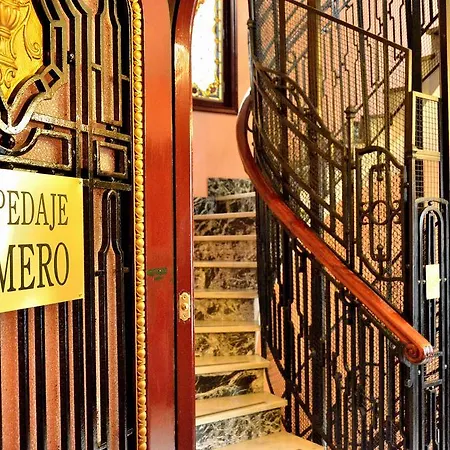 Romero Gran Via Guest house