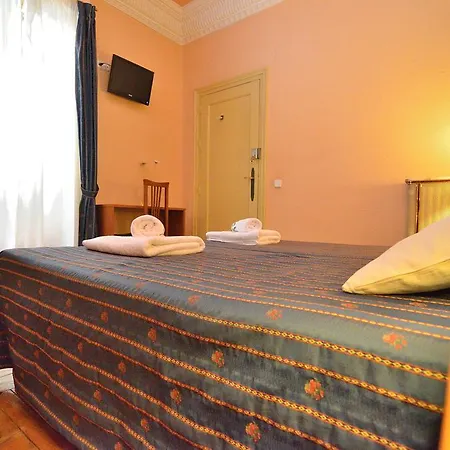 Guest house Romero Gran Via 2*