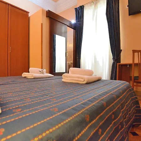Guest house Romero Gran Via Madrid