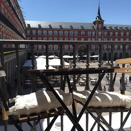 Plaza Mayor Deluxe *