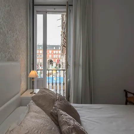Plaza Mayor Deluxe Madrid