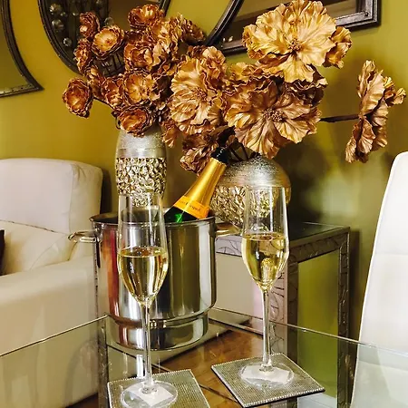 Plaza Mayor Deluxe Apartment