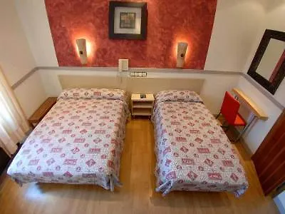 Good Hotel