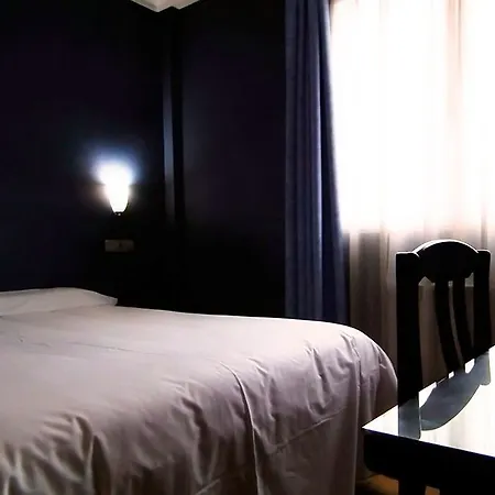 Río Hotel 2*
