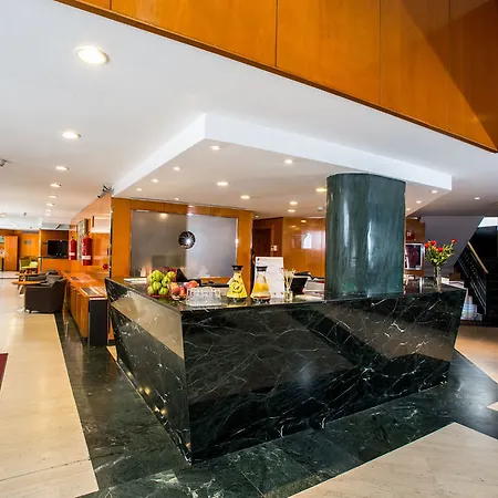 马德里市中心莱昂纳多酒店 马德里