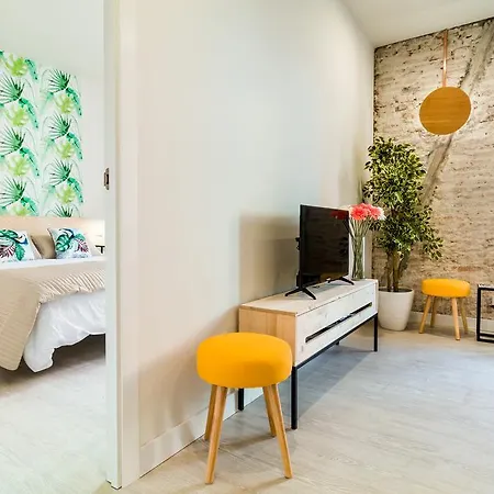 Latina I Apartment
