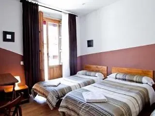 La Casa De La Plaza