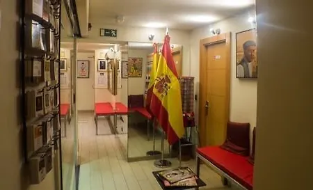 Guest house Inter Puerta Del Sol Auto Check In 3*