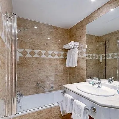 Centro, Affiliated By Melia Otel
