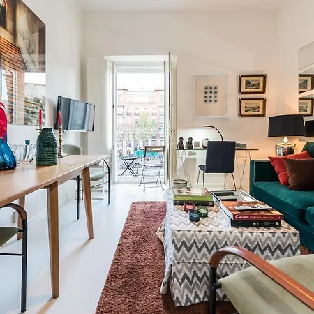 Apartment Plaza Santa Ana Madrid