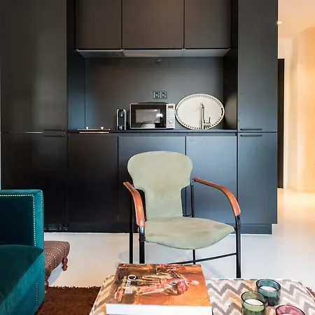 Apartment Plaza Santa Ana Madrid