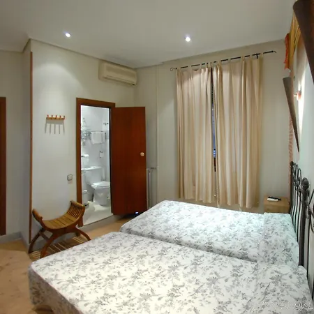 Manuela By Gaiarooms Guest house