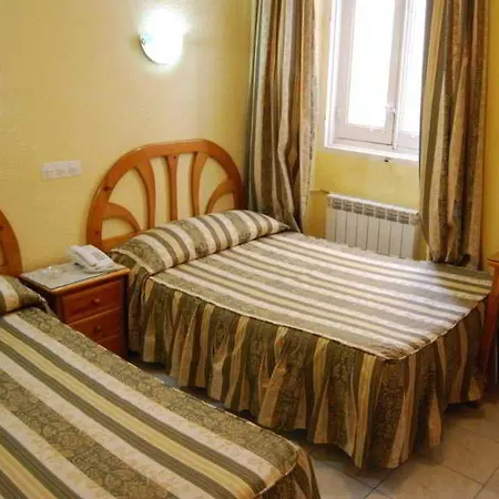 La Perla Asturiana 2* מדריד