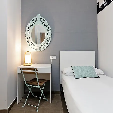 Fuencarral Lara Center Apartamento *