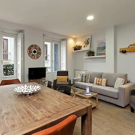 Apartamento Fuencarral Lara Center Madrid