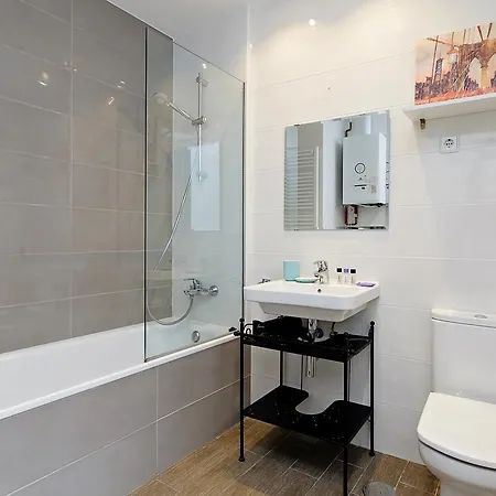Fuencarral Lara Center * Madrid