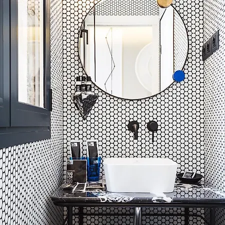 Hotell One Shot Fortuny 4*
