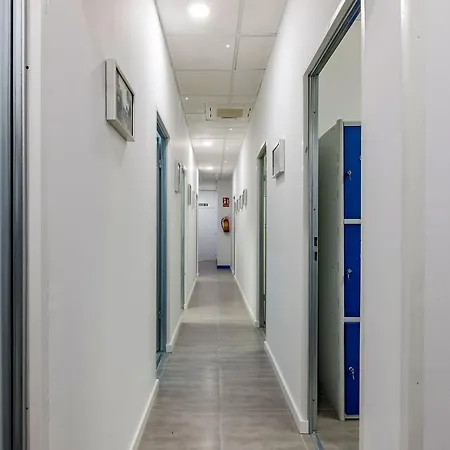 Ah - Alfred Hostel Madrid