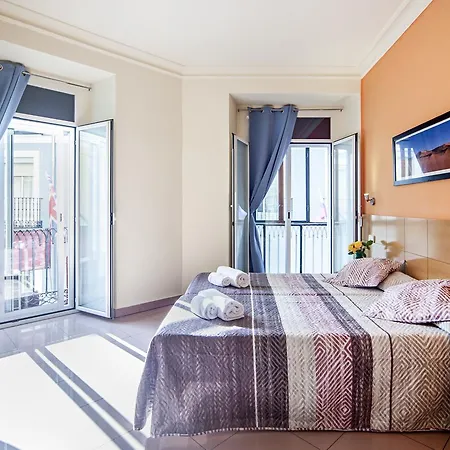 Inter Puerta Del Sol Auto Check In Guest house Madrid
