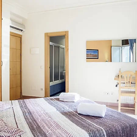 Inter Puerta Del Sol Auto Check In 3* Madrid