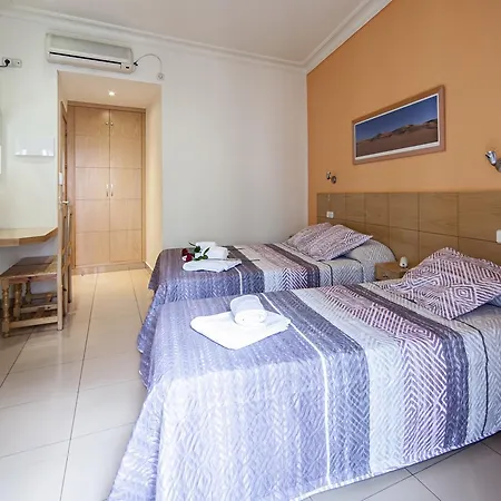 Guest house Inter Puerta Del Sol Auto Check In 3*