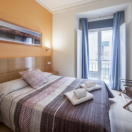Guest house Inter Puerta Del Sol Auto Check In 3*